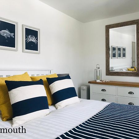 Nancie'S Place - Dartmouth Town Center With Private Parking - A Traditional Georgian Private Duplex Apartment - Beautifully Refurbished - Two Bedrooms, Bathroom, Kitchen And Lounge Diner ภายนอก รูปภาพ